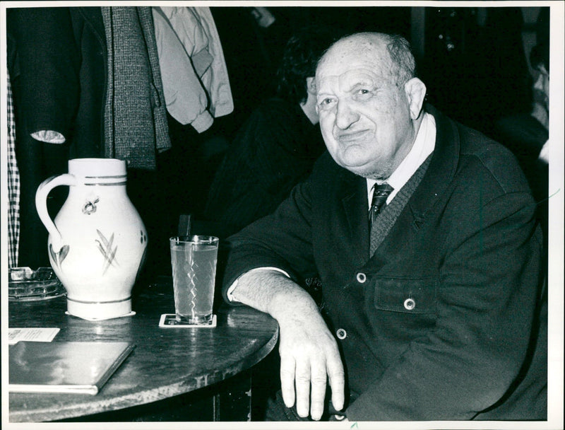 1989 ACHSENHAUSEN LOCAL ANFELWEIN WAGNER SAPERS KARL KRAUT FILM - Vintage Photograph