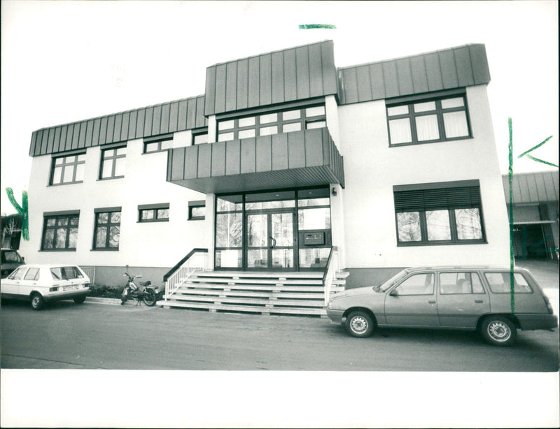 1990 END ENMARKTHALLE LANDE GASTST THEATER EXTRA THEME SCHLA MODEL - Vintage Photograph