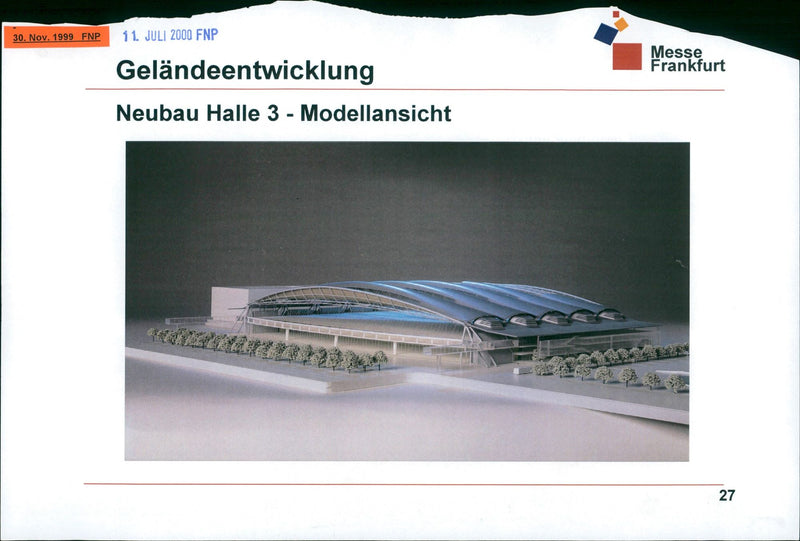 1999 ELAND FRANKFURT TRADE FAIR YESTERDAY PRESENTED MODEL NEW MICHAEL - Vintage Photograph