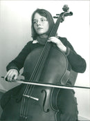 NUSIC SCHOOL YOUTH MUSIC SCHOOL FAHN GISELA UBOD CHE HAMMER - Vintage Photograph