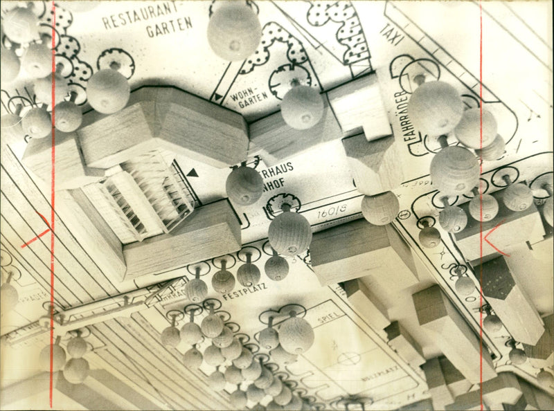 1975 SCHONHOF MODEL MUZIK EXERCISE CENTER THERE GARDEN RESTAURANT TAXI WHEN GARD - Vintage Photograph