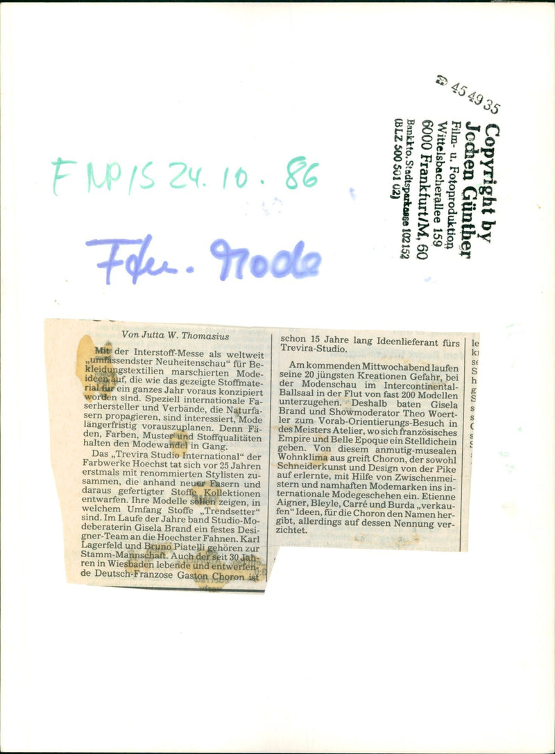 1986 FASHION DIFFERS TREVIRA STUDIO INT BAND FILM LAGERFELD - Vintage Photograph