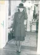 1986 FASHION DIFFERS TREVIRA STUDIO INT BAND FILM LAGERFELD - Vintage Photograph