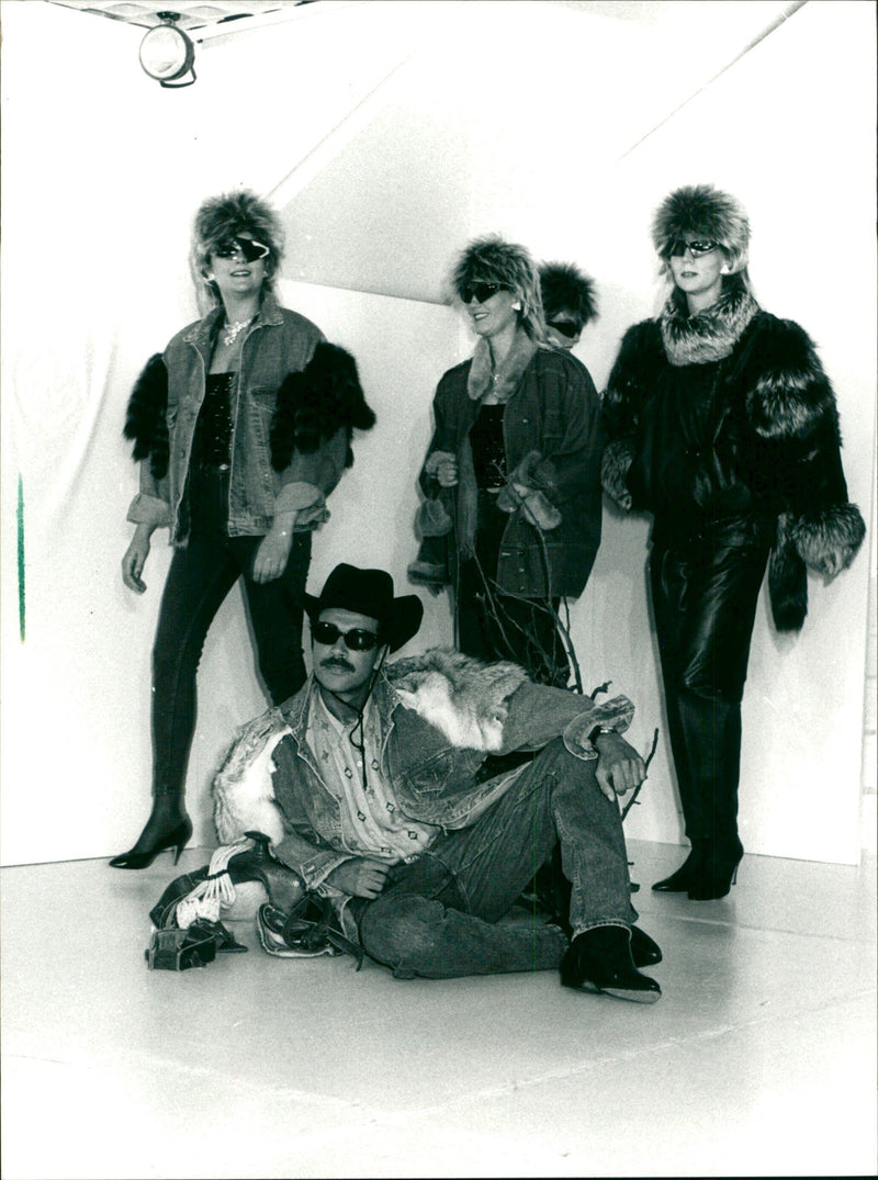 1986 FILM DIRECTED JOCHEN GUNTHE AND RELEASED SHOT - Vintage Photograph