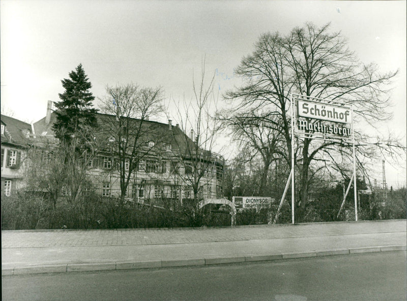 MODEL MUZIK EXERCISE CENTER THERE SCHONHOF MARTINSBRAS DIONYSOS GROUPESTA SCHU - Vintage Photograph