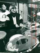 1989 MUSIC FAIR AGRID MEINL SUS NEUSTADT CHICH ASKI BANK TELEPHONE MUSI - Vintage Photograph