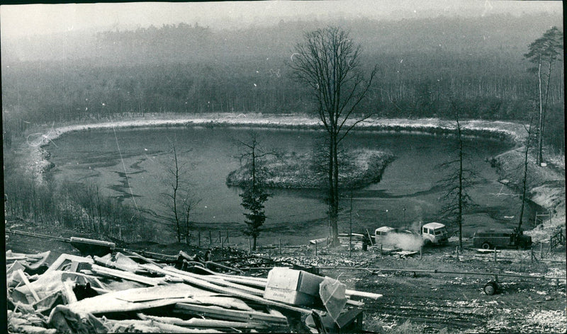 OCEDE SCERBELIN HUGELGRAVER EXCAVATIONS DISCUSSION - Vintage Photograph