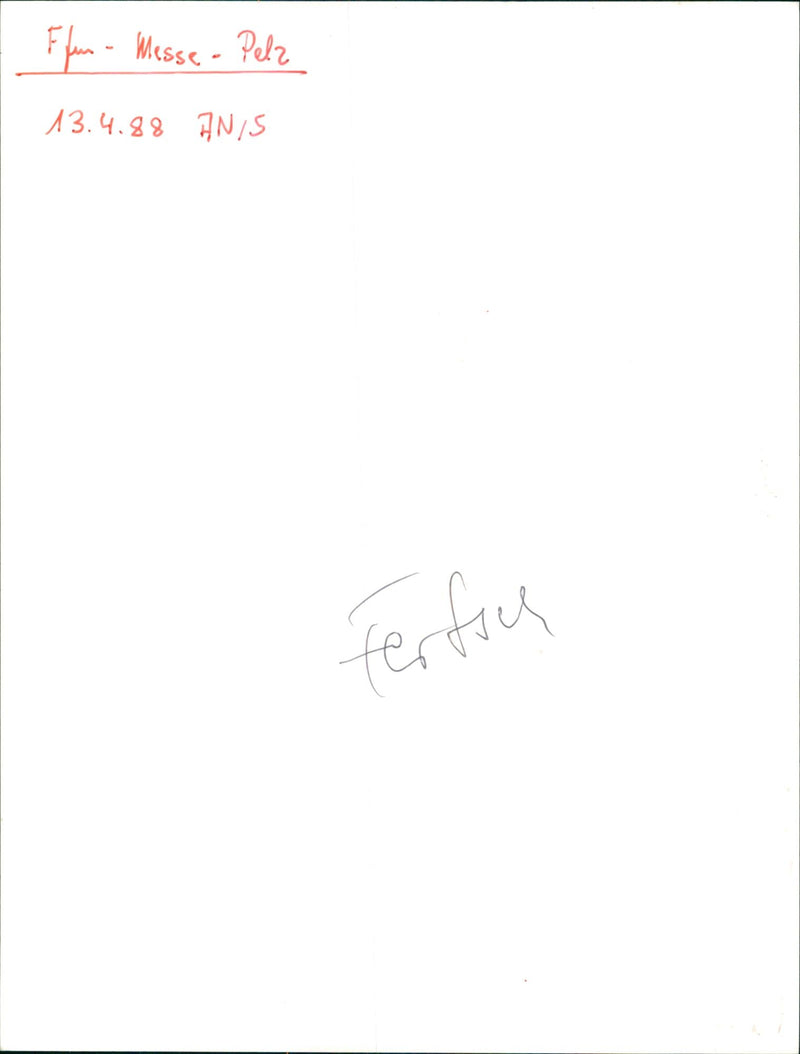 1988 FASHION FOGUE TESTS PELZUESSE CONTINUE FUR ANIS TERFICH FOGUECOM - Vintage Photograph