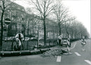 1997 ROADS PLATS BERGER STRAE CREATED FACTS HAMBURGS AVENUE THROUGH - Vintage Photograph
