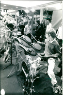 FAIR MUSIC FAIR FLEE ESSE PGIRO FEM BLZ EDW - Vintage Photograph