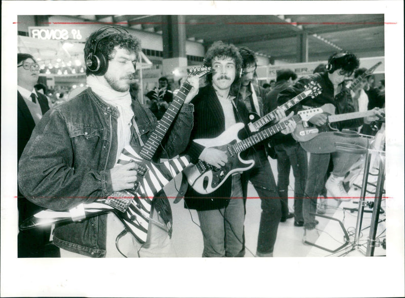 1986 MESSEN MUSIC FAIR STIFTSTR FRANKFURT EDW FFM POST - Vintage Photograph