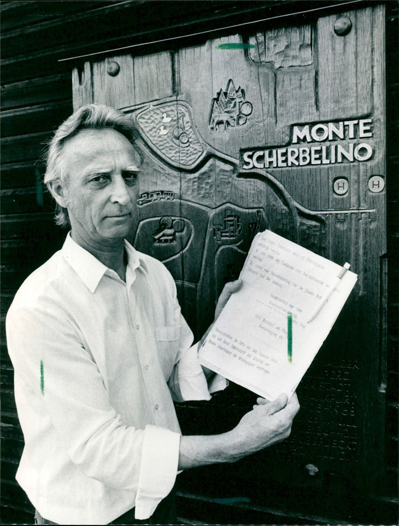 1989 COLE SCHERWEL HUGELGRABER EXCAVATIONS MONTE SCHERB FILM - Vintage Photograph