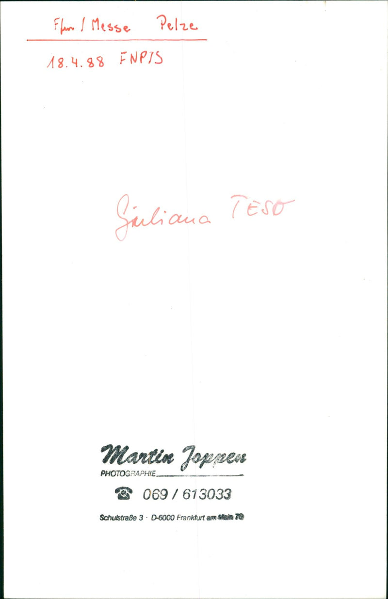 1988 FASHION FOGUE TESTS PELZUESSE CONTINUE FUR PUBLISHED FOGUECOM - Vintage Photograph