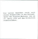 1990 FAIRS MUSIC DELICATE HAND SHOWS THIS BODYBUILDER PREMIERE - Vintage Photograph