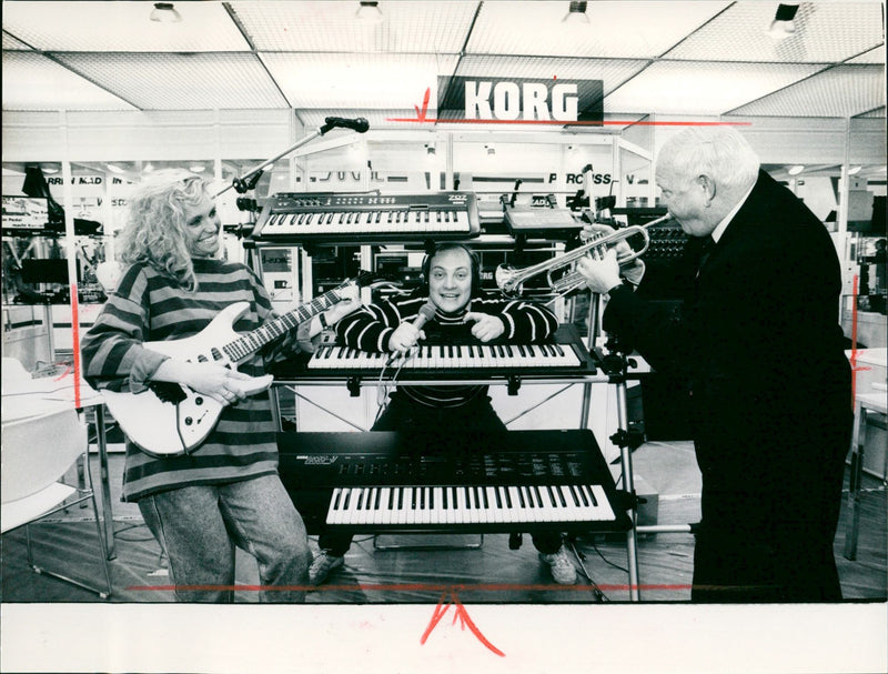 1988 Anis <B> Pure instruments, music on the rocks - Vintage Photograph