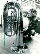 1989 FAIRS FFM FAIRS MUSIC FAIR MUSIC IDU MUSI - Vintage Photograph