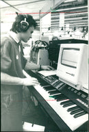 1988 IDU MESSEN MUSIC MAINZER ANIS FLECE JUSTICE - Vintage Photograph