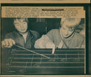 FAIRS MUSIC FAIR CHALK NOTES ARE WRITTEN ISCHMODELLE - Vintage Photograph