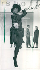 1989 SCHOOL BEKLE PHOTO PRODUCTION WITTELSBACHERALLEE FRANKFU FILM - Vintage Photograph