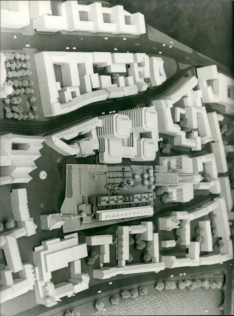 1997 ROMERBERG MODELS AND - Vintage Photograph