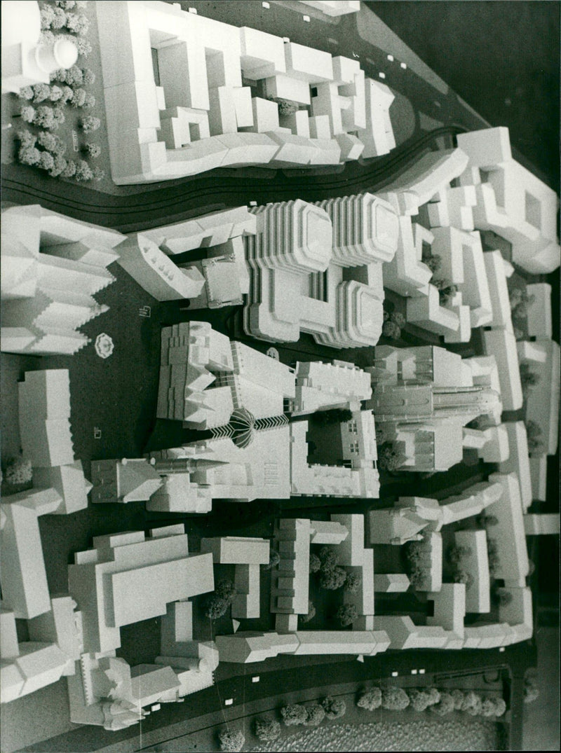 ROMERBERG MODELS AND MOD MALTA - Vintage Photograph