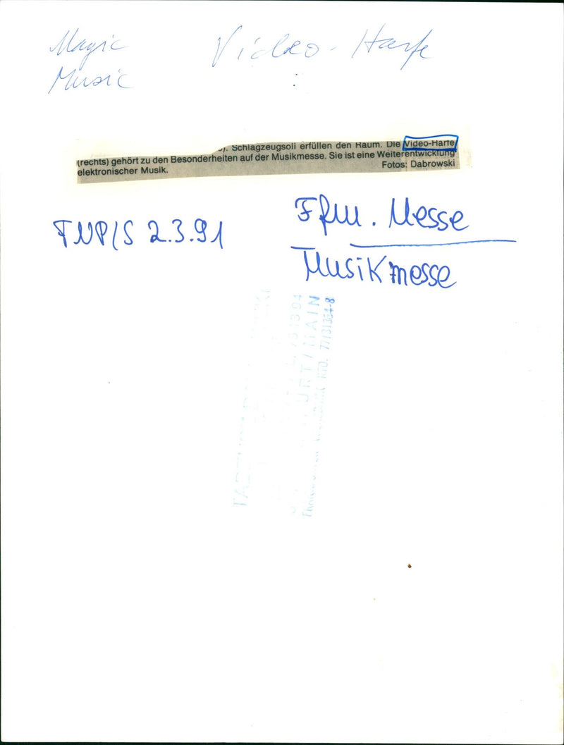 1991 FLUE NESSEU MUSIC FAIR HARP DRUM SOLOS FILL ROOM - Vintage Photograph