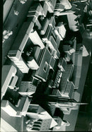 ROMERBERG MODELS MODEL RON FRANKFURTER NEW PRESS POLICY FOUILLETON ROMANON - Vintage Photograph