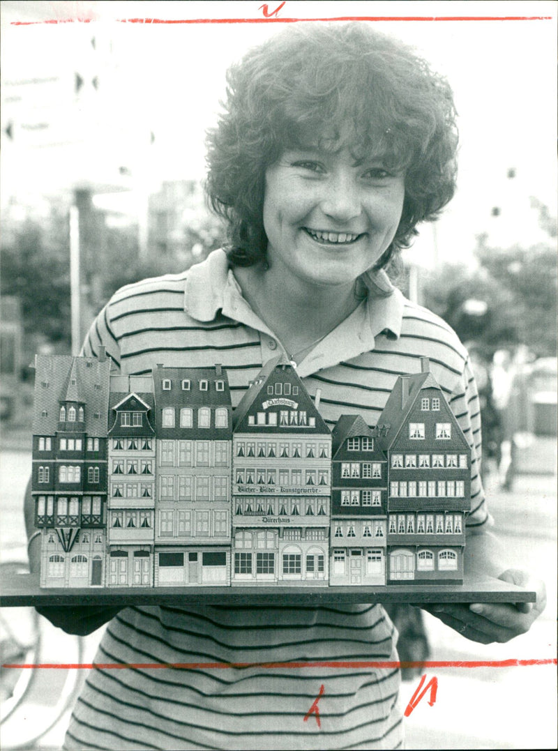 MODELS SONU BAZAWARD ROMERBERG IML MILL BICHER PICTURES RWERT DUITE - Vintage Photograph