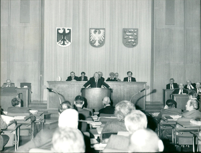 VERSA SAHL FILM PRODUCED JON GANTHER AND DIRECTED DAVID LEAN - Vintage Photograph