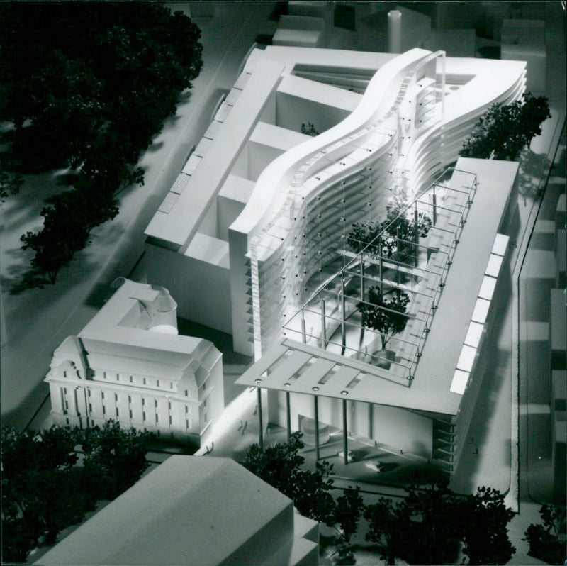 1996 LEUPASSAGE WAVE PASSAGE FNP OBJECT ALL CRITICISM MODEL - Vintage Photograph