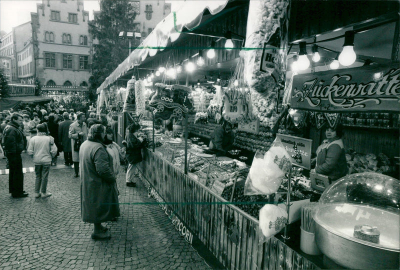 1986 HEIE MAROMI PHOTO PRODUCTION WITTELSBACHERALLEE FRANKFUR FILM - Vintage Photograph