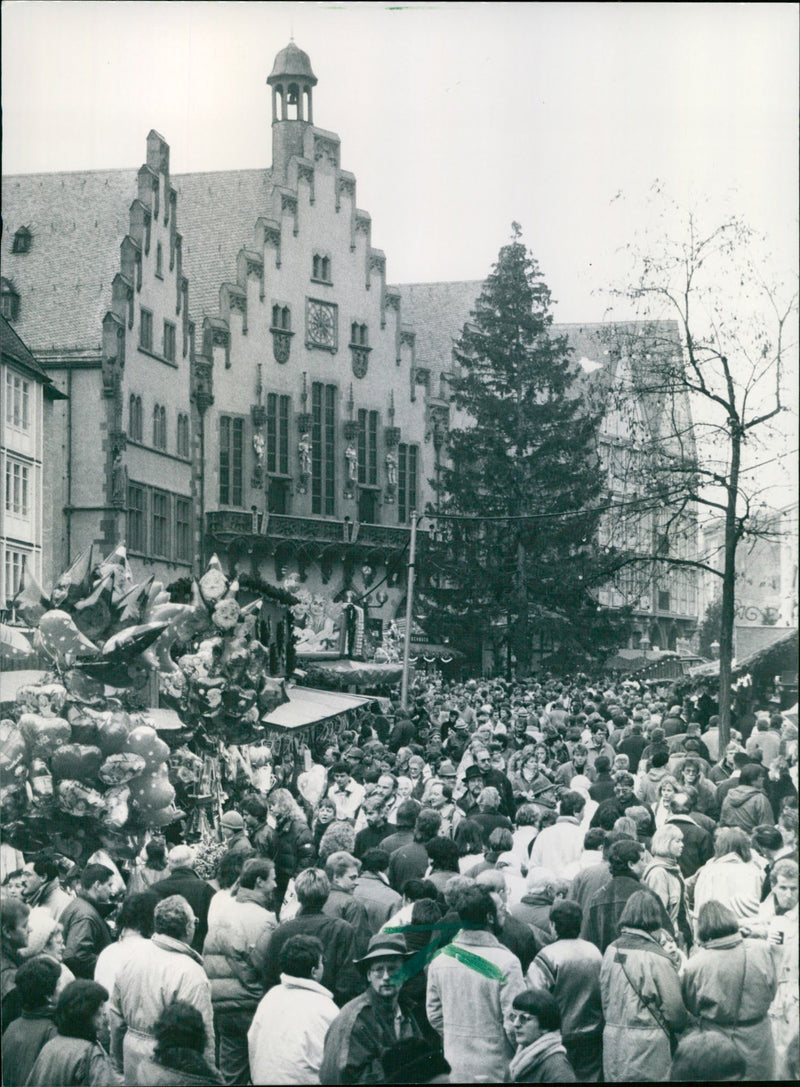 1989 HEIE MAROMI JOCHEN GUNTHER FILM PHOTOPRODUCT - Vintage Photograph