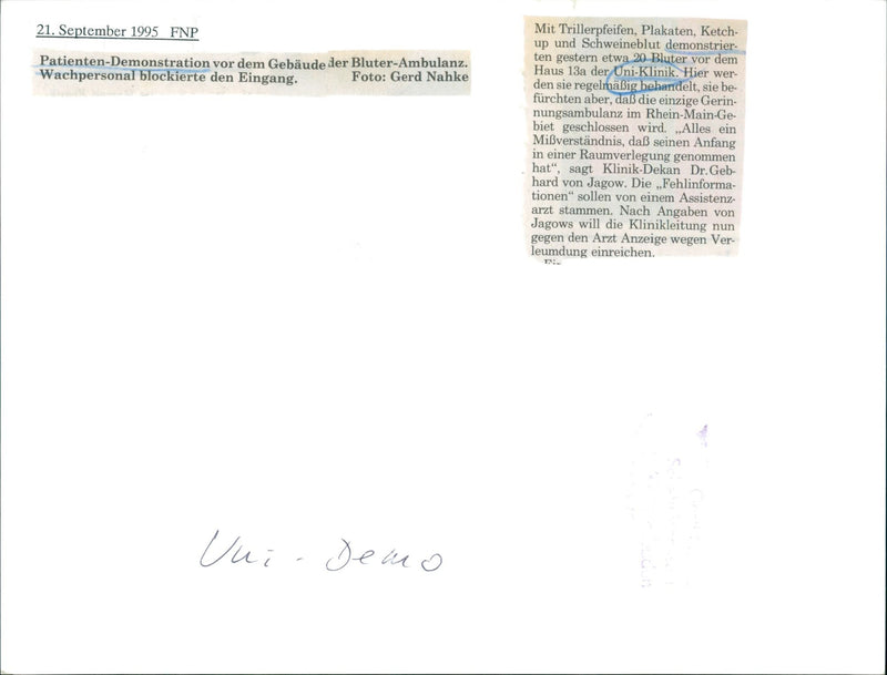 1995 KENHAUSER ERSITATSKLIN HOWEVER NAHKE YESTERDAY CLINIC BLOOD EVERYTHING HERE - Vintage Photograph