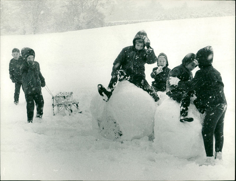 FALE WINTER FRANKFURT ROLET FRI SEITE MIXED SIGNATURE PROVENCE GROE - Vintage Photograph