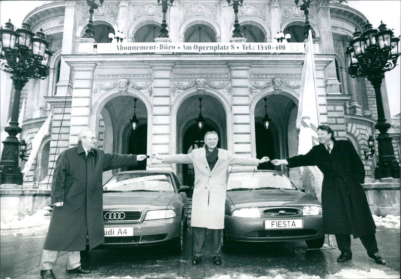 1996 OPERA OPERA BALL FURTER OLD OPERA ROLLED WINS FILM - Vintage Photograph