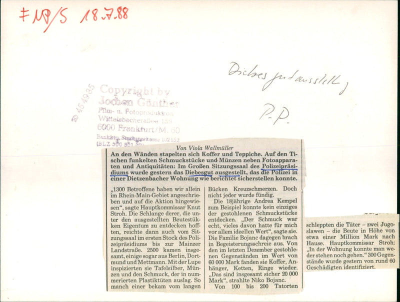 EXHIBITION STOLEN GOODS WERE EXHIBITED WHICH POLICE FILM - Vintage Photograph