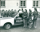 1983 POLICE PROTECTION POLICY INP SHAAT HEITL POLIRISTS FILM HAFN MIX - Vintage Photograph