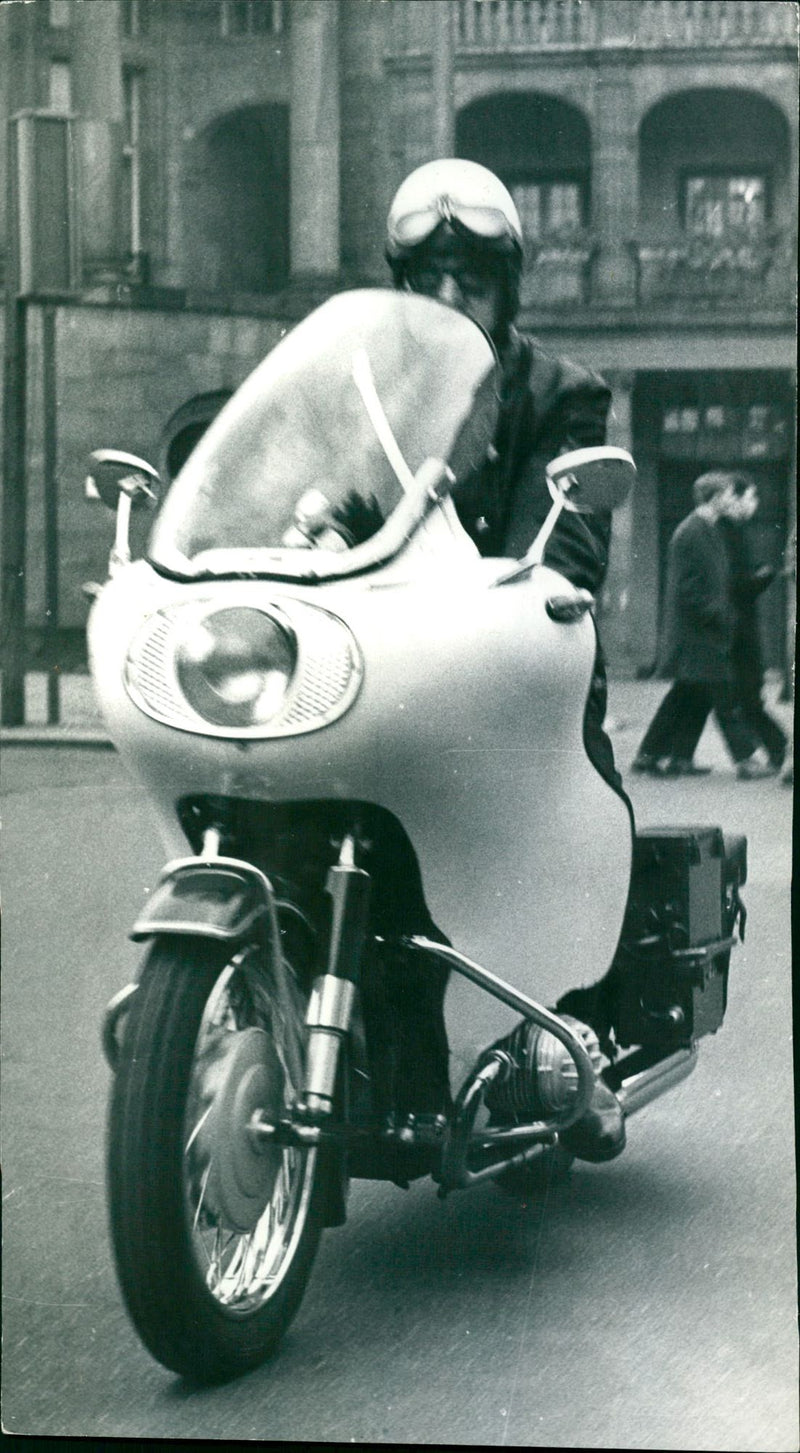 POLICE USING MUSIC WOMEN AND LYRICS MEN - Vintage Photograph