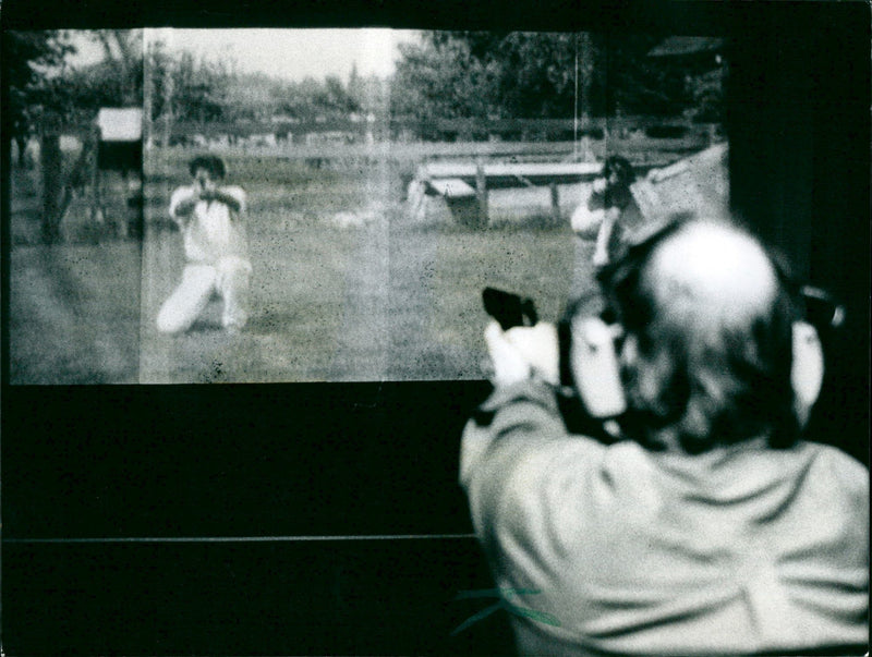 OLIZEI IWAFFEN EANLAGEN TRAIN GERMANYS MOST MODERN MEN AND WOMEN GRADUA FILM - Vintage Photograph