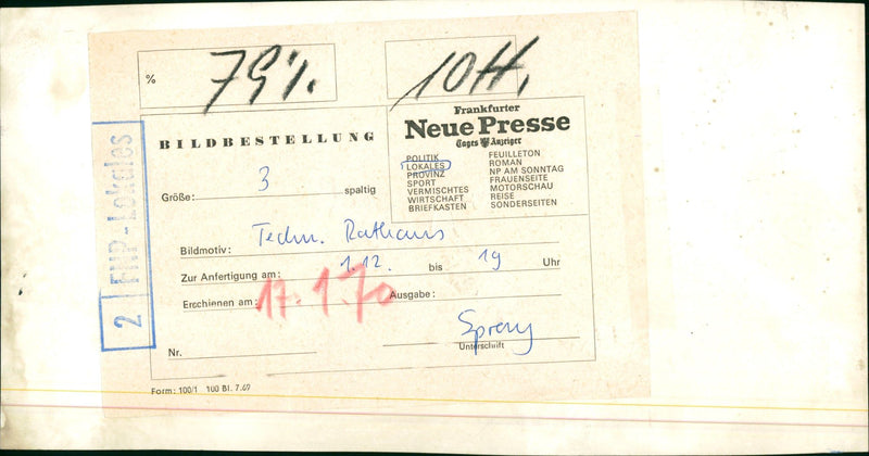 TOWN HALL MODELS FEUILLETON IENEN FRANKFURTER TECHN SPREZY SEITE MIXED LOKA - Vintage Photograph