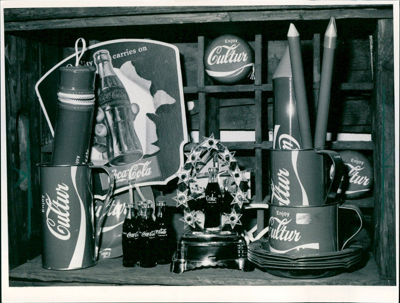 1985 ADVERTISING WERLEENA FFIN MUSEUMS FILM PRODUCTION WITTELSBACHENALLE - Vintage Photograph