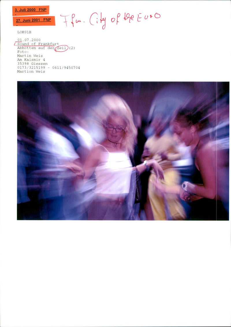 ZUSIK MUSIC PARTY THEATER KATHARINESKICHE JALI THERE FNP FFM - Vintage Photograph