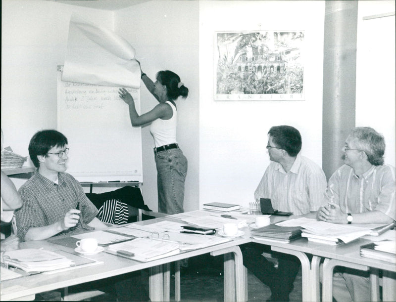 MINUTES MUSIC OKO SECONDS VIDEO - Vintage Photograph