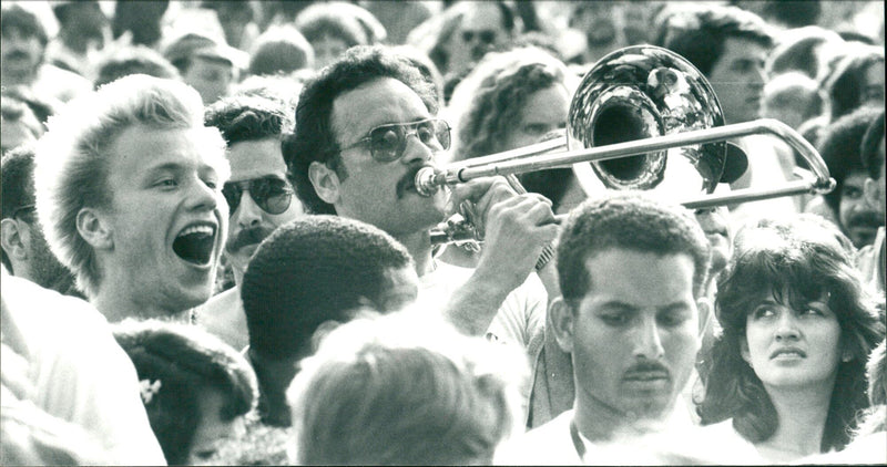 1985 MUSIKFESTIV LOT BLOOM RHYTHM HERE GOES JUGUE FESTIVAL MUSIC AUSTY - Vintage Photograph