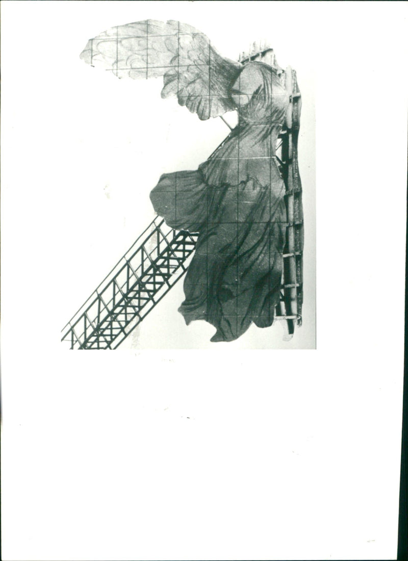 MUSEUMS HOCHITEKTUR NIKE MODEL ARCHITEKTURMAT TONI - Vintage Photograph