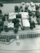 1980 MUSEUMS KUNS SEBAUDE AUER MODELS MAIER JURY OPEN PAUL ROBERT - Vintage Photograph