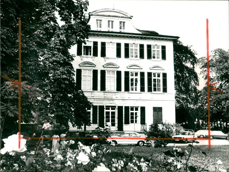 MUSEUMS KUNS SEBAUDE AUEN MODELS FRANKFURTER HAUH DMOTIV SHAN CONSTANT PAGE - Vintage Photograph