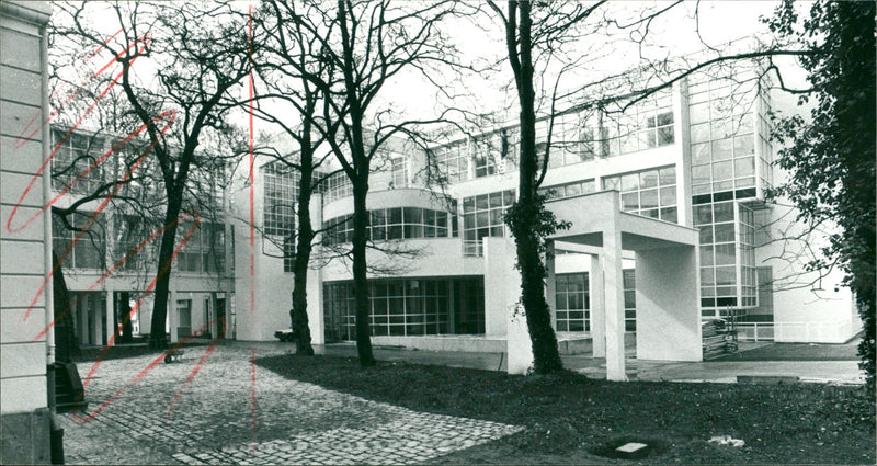 1985 MUSEUMS KUNS SEBAUDE AUER MODELS MOG FEDERAL EXPERTS TOWN OPEN - Vintage Photograph