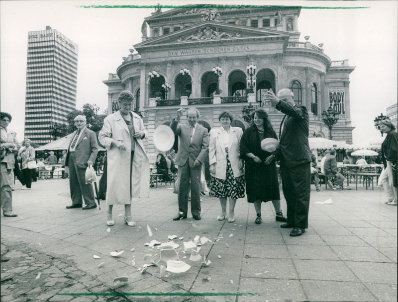VERANSTA CATEFEST ART FRANKFURT STADTPARKASSE UNDT FILM - Vintage Photograph