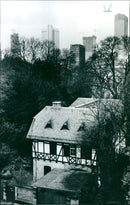 1992 MUSEUMS VOLKERKUNDE BUILDING MODELS PARK RUSSIAN FRA PETER - Vintage Photograph